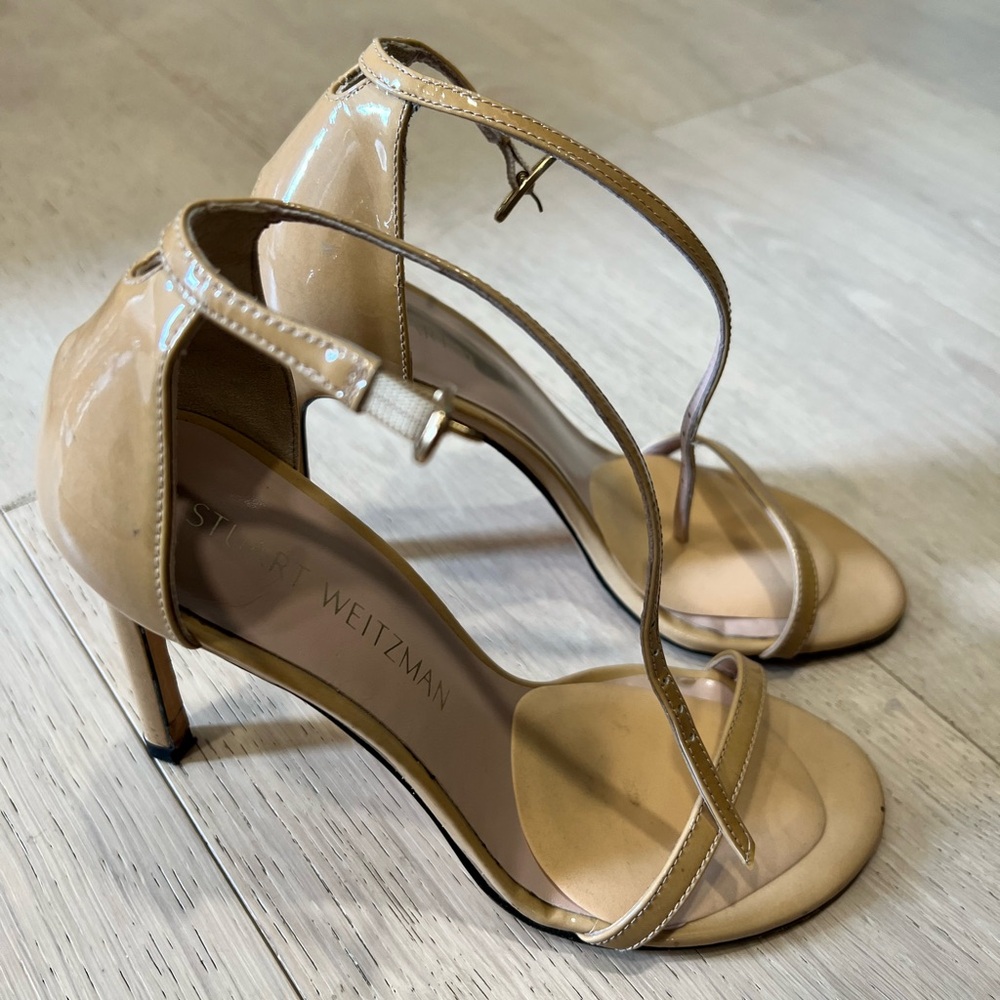 Stuart Weitzman nude heels that are classic and go with everything.